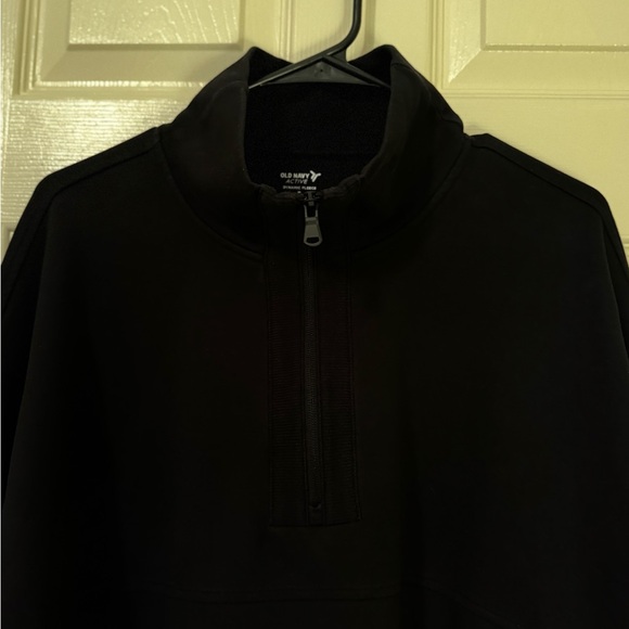Old Navy Men's Black Zip-Up Sweater - Picture 2 of 7